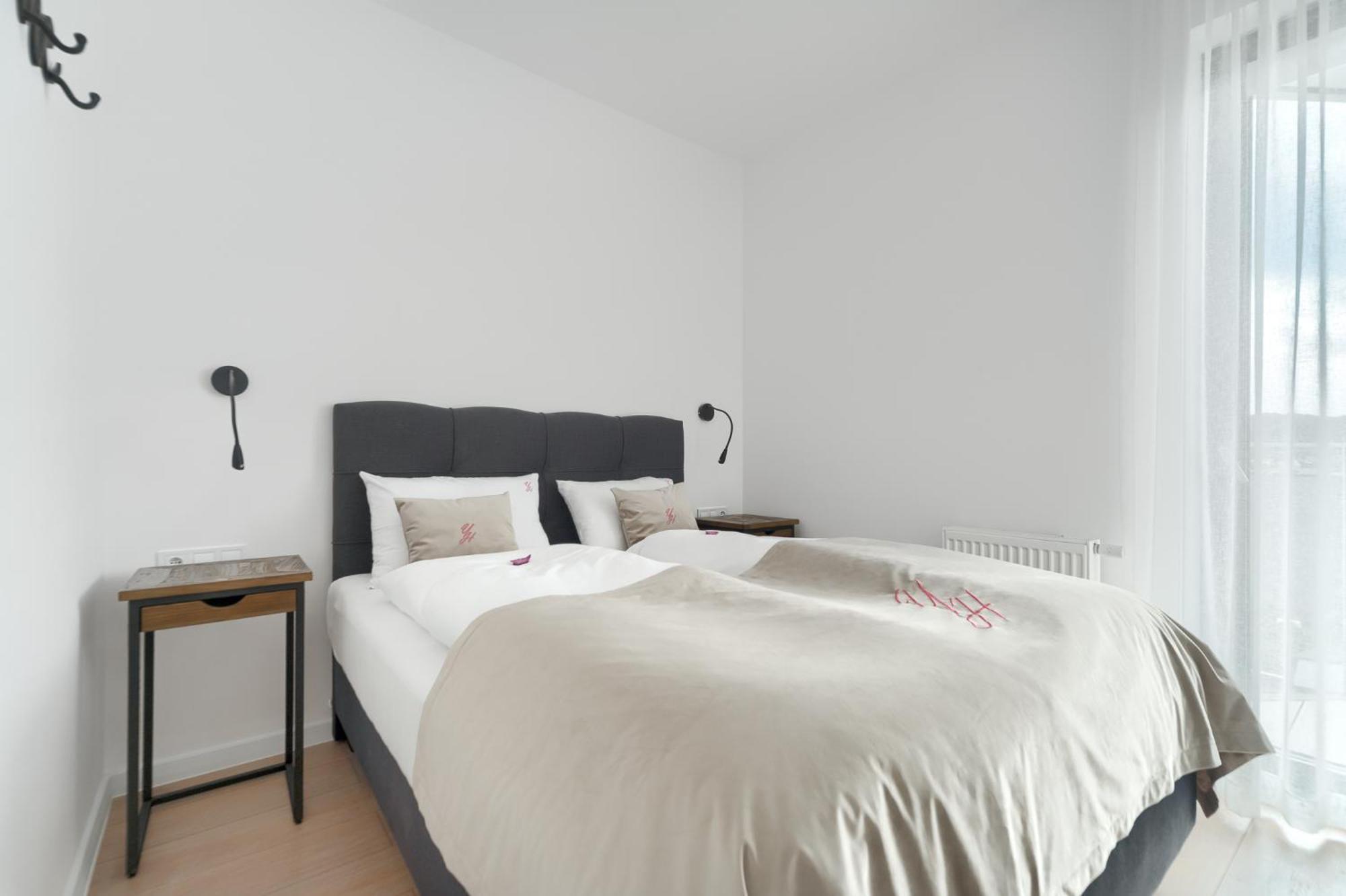 Your Holidays Euronia Apartment *
