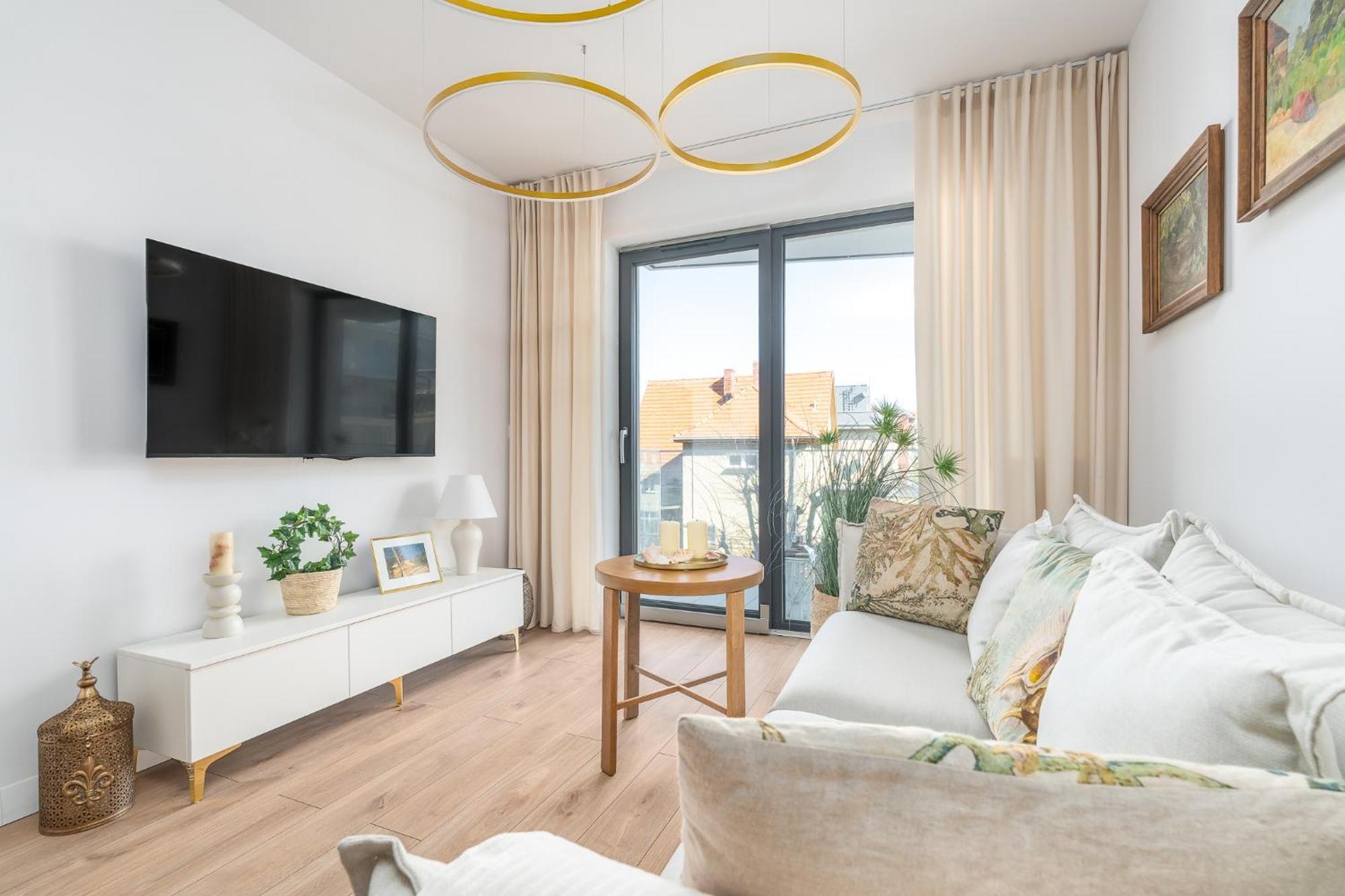 Your Holidays Euronia Apartment *