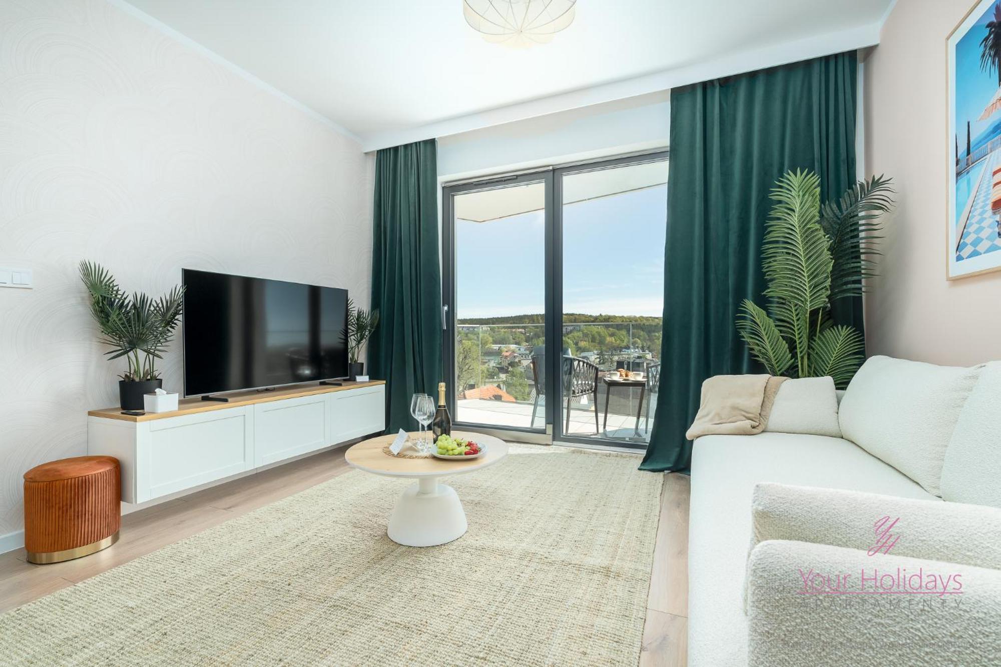 Your Holidays Euronia Apartment *