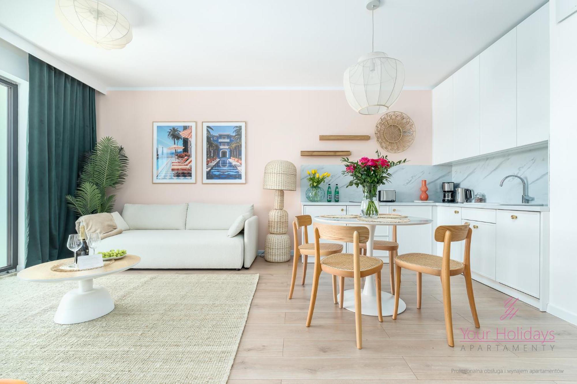 Your Holidays Euronia Apartment